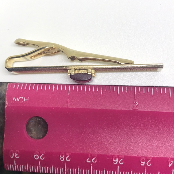 Swank Vintage Tie Clip Gold w Ruby Red Color Stone - Picture 7 of 7